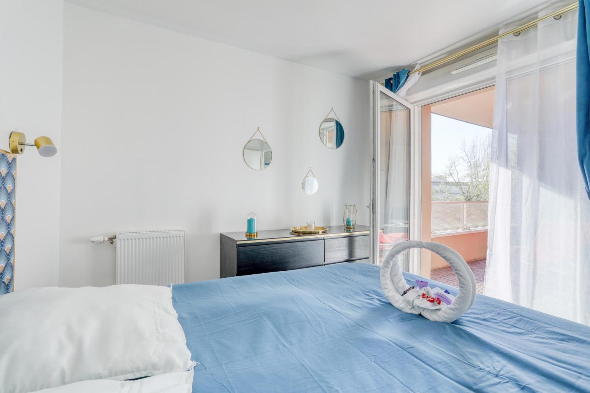 "Le Serenity ", Appartement Spacieux ,Balcon, Parking Prive Gratuit, Netflix, Proche Cdg Et Stade De France Stains Luaran gambar