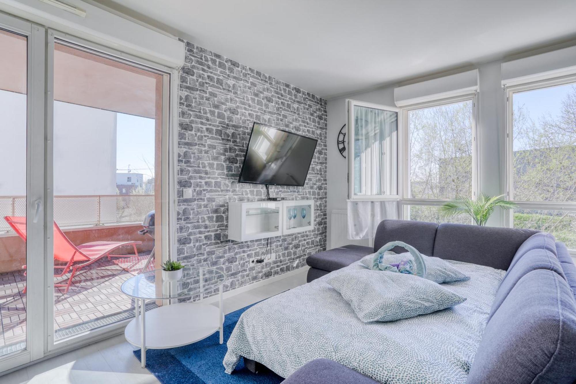 "Le Serenity ", Appartement Spacieux ,Balcon, Parking Prive Gratuit, Netflix, Proche Cdg Et Stade De France Stains Luaran gambar