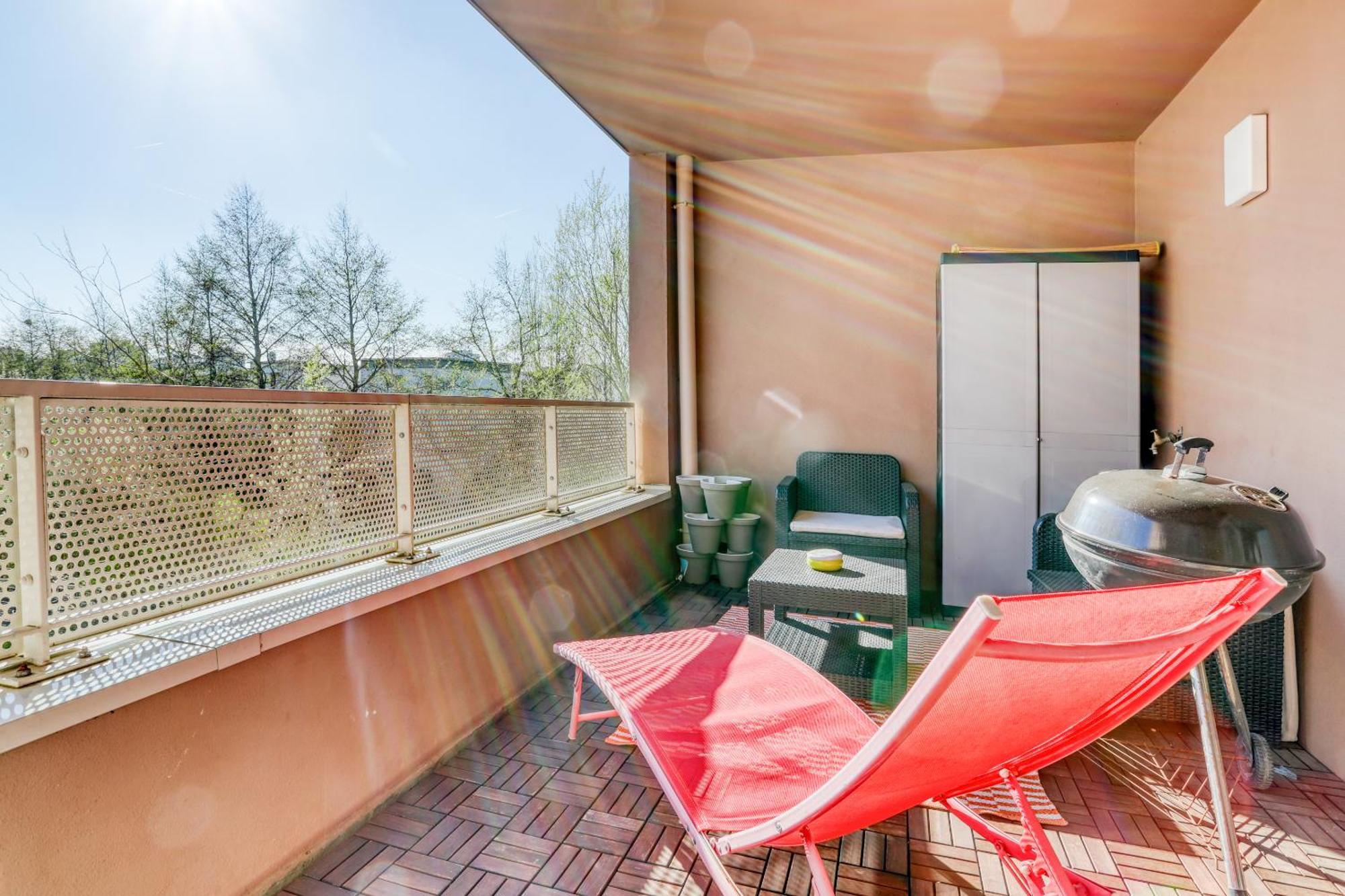 "Le Serenity ", Appartement Spacieux ,Balcon, Parking Prive Gratuit, Netflix, Proche Cdg Et Stade De France Stains Luaran gambar