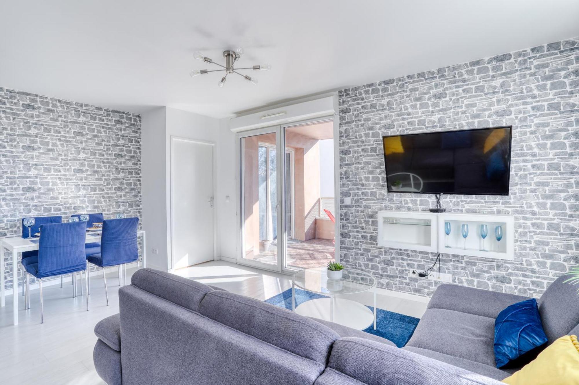 "Le Serenity ", Appartement Spacieux ,Balcon, Parking Prive Gratuit, Netflix, Proche Cdg Et Stade De France Stains Luaran gambar